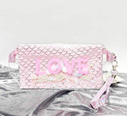 LOVE WRISTLET BAG